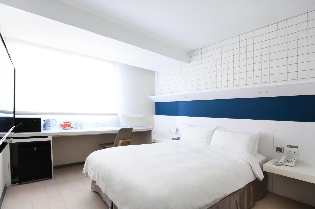 Dandy Hotel - Tianmu Branch Taipei Bagian luar foto