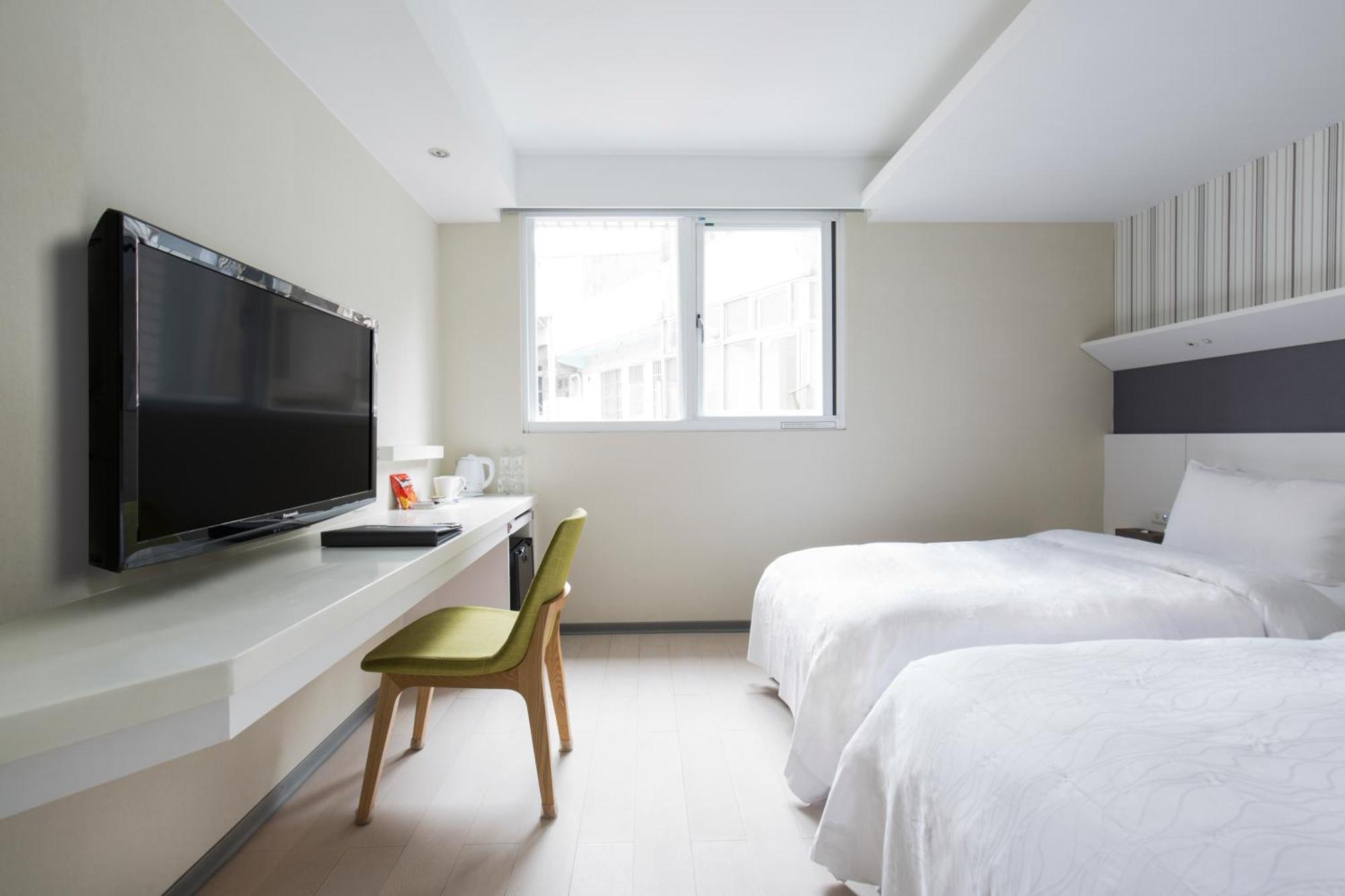 Dandy Hotel - Tianmu Branch Taipei Bagian luar foto